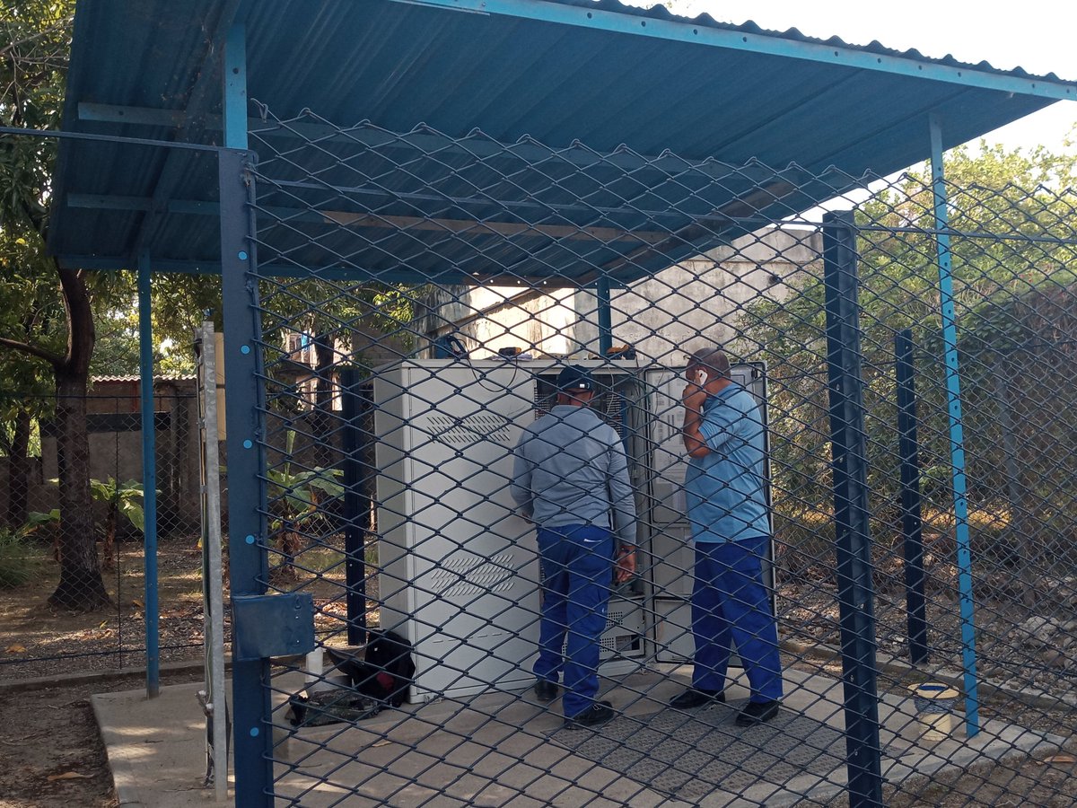 Realizando los cortes tecnológicos de los servicios telefónicos ubicados desde el 4 oeste al 10 oeste y del 3 sur al 6 sur hacia el Gabinete Sur Hospital. #vamospormas2023