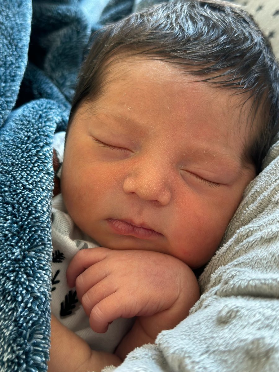 MonsterDface's tweet photo. Little Monster has been passing all of his health checks ❤️

The overwhelming support from all of you that know us, follow me, and the Epic Staff has been great. 

We’re truly blessed. https://t.co/eSoiLLJcxP