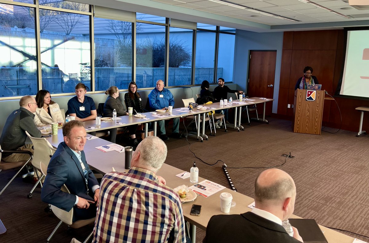 douglascountyks's tweet photo. Community leaders and policymakers attended a Catalyzer Breakfast this morning, Feb. 17, at @KuInnovation. The event kicked off Day 2 of the E3 Nation Tour with @ForwardCities.
@CityofEudora @lawrenceks @LawrenceChamber @networkkansas @DCCFoundation 
#e3nation #forwardcities https://t.co/Br9iNz4Srr