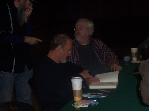 I legit love Robert, he's legit so fucking cool, got a booked signed 💚💚💚 https://t.co/KF9m7sp99E