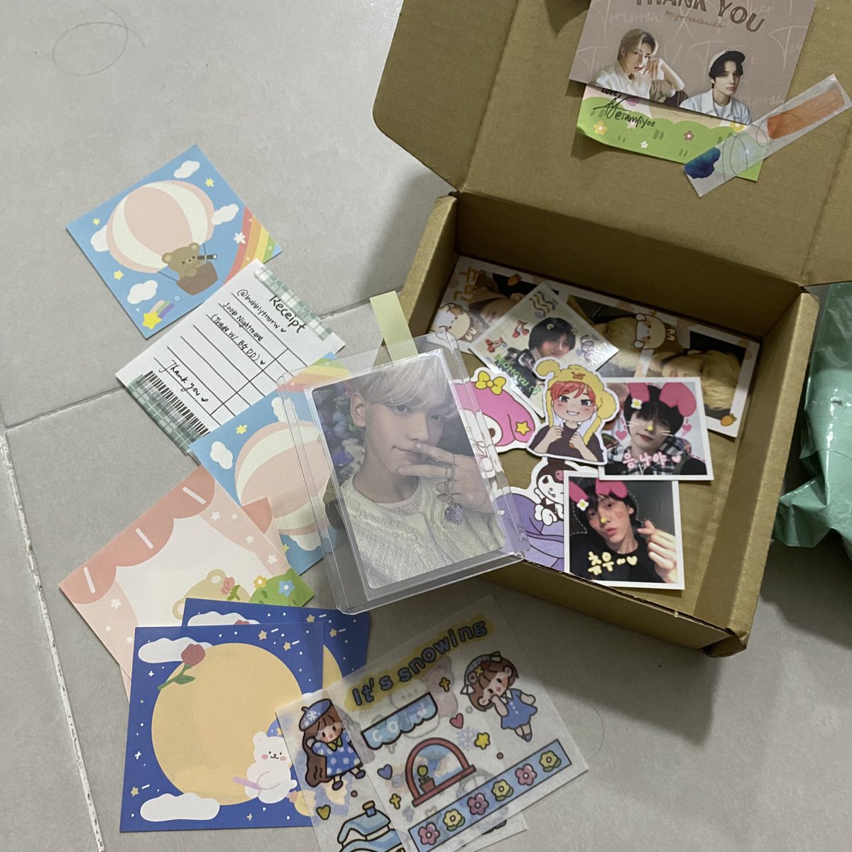 bubblytmrrw's tweet photo. hiiiii @iamfiyoo !!!! no no ㅜㅜ yours is so cute! mine is just meh.. i will do better next time! inspired me a lot! thank you for trading with me! finally i have at least one soobin(╥﹏╥) thank you for cute freebies and very very secured packaging! 💙💙
#bubCtrade https://t.co/bMlRoL1SB9