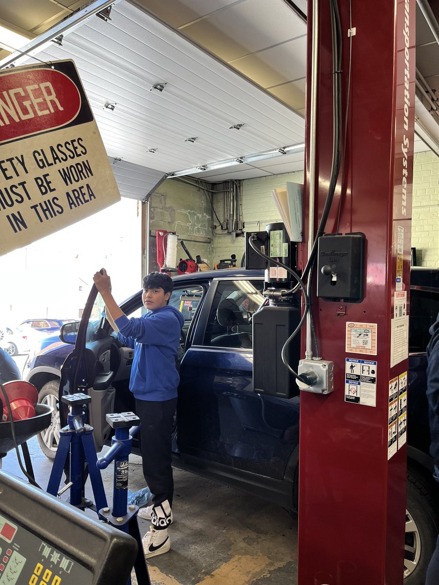 CHS Automotive detailing a car. Students were surprised at how much is involved in properly cleaning a car and protecting the paint finish. @carmelhsinfo @