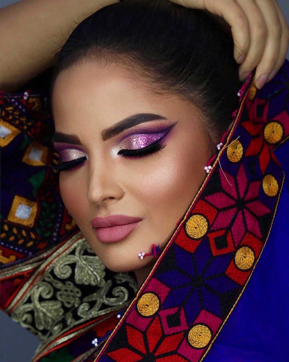 ByDashBF's tweet photo. Such a gorgeous look created by the talented @jinavisagie on the beautiful @parwanah___ it’s just breathtaking! We proudly look at all the beautiful creations that are made with the Magical Glam eyeshadow palette. Sunday we have a HUGE giveaway, keep an eye on our socials! https://t.co/mXjyAyffMw