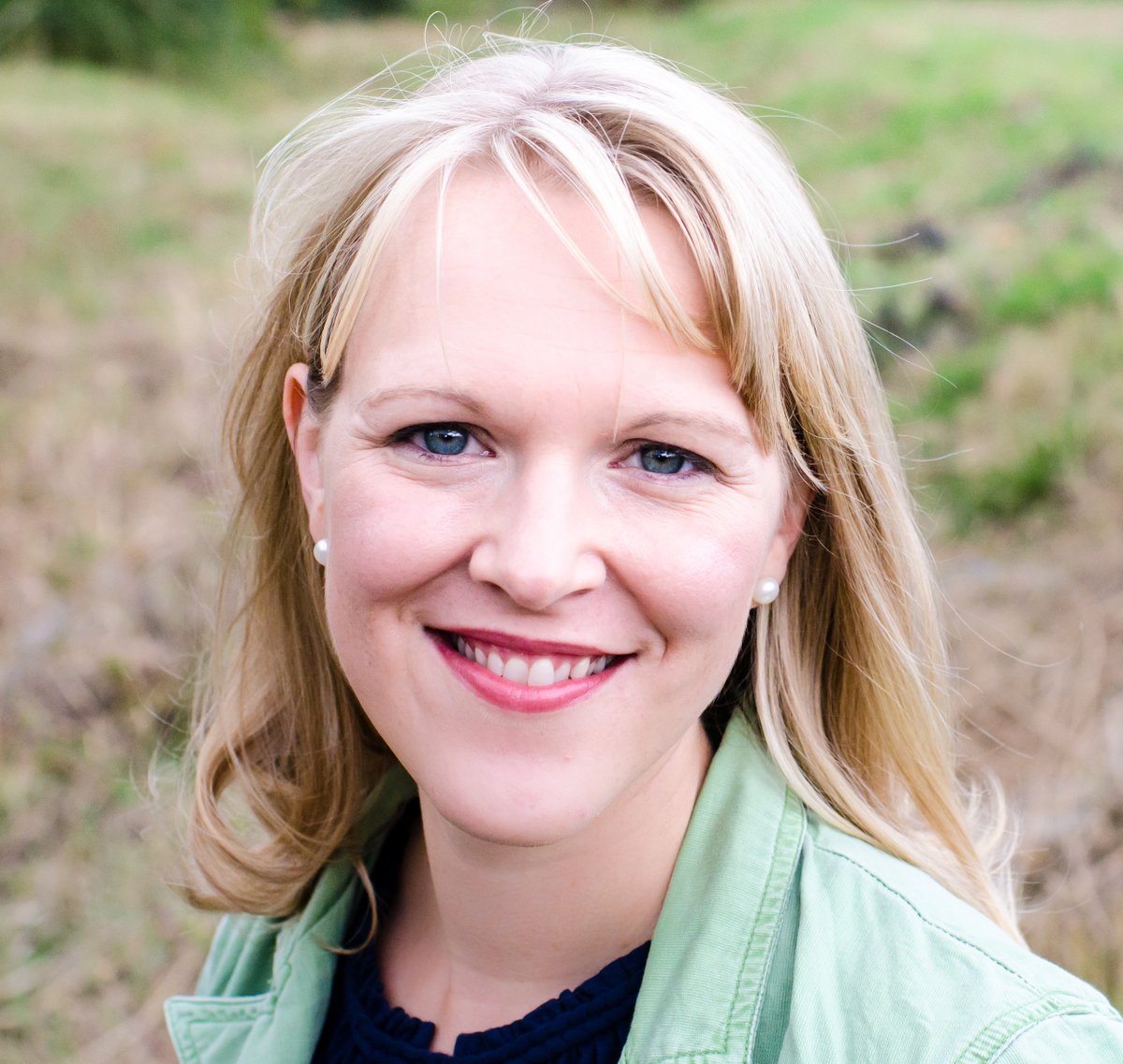 Hannah Anderson (<a href="/sometimesalight/">hannah anderson</a>), Hybrid M.Div. '26, is a lay minister, student, and writer pursuing a Certificate in Theology and the Arts. We're so glad she's joined the Duke Divinity and DITA community. See the link below for a full feature. 

sites.duke.edu/dita/certifica…