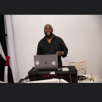 djstacks100's tweet photo. #NewProfilePic https://t.co/WauyamMzfF