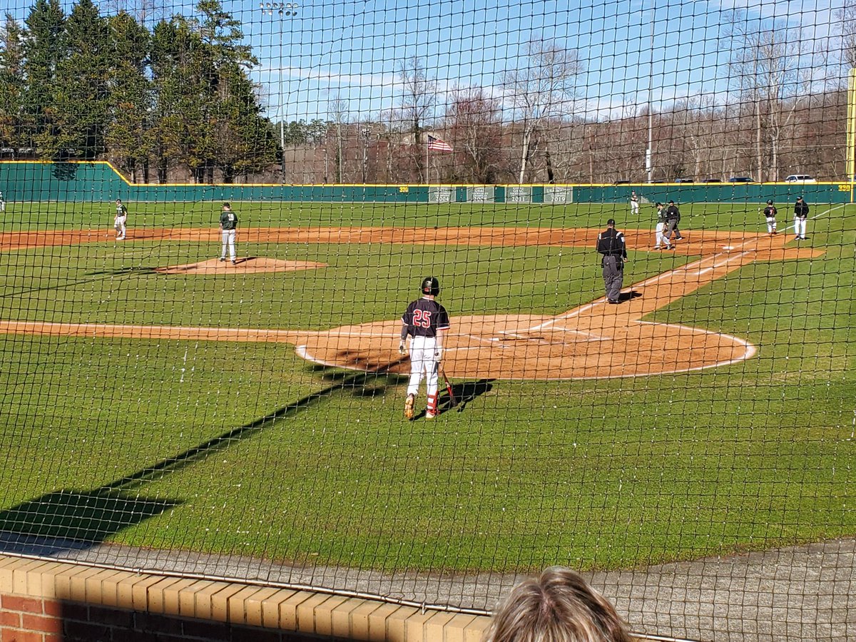 coachpudge8's tweet photo. And so it begins.....lets go Hornets!!
#FEBRUARYBASEBALL https://t.co/cT7GCazvBe