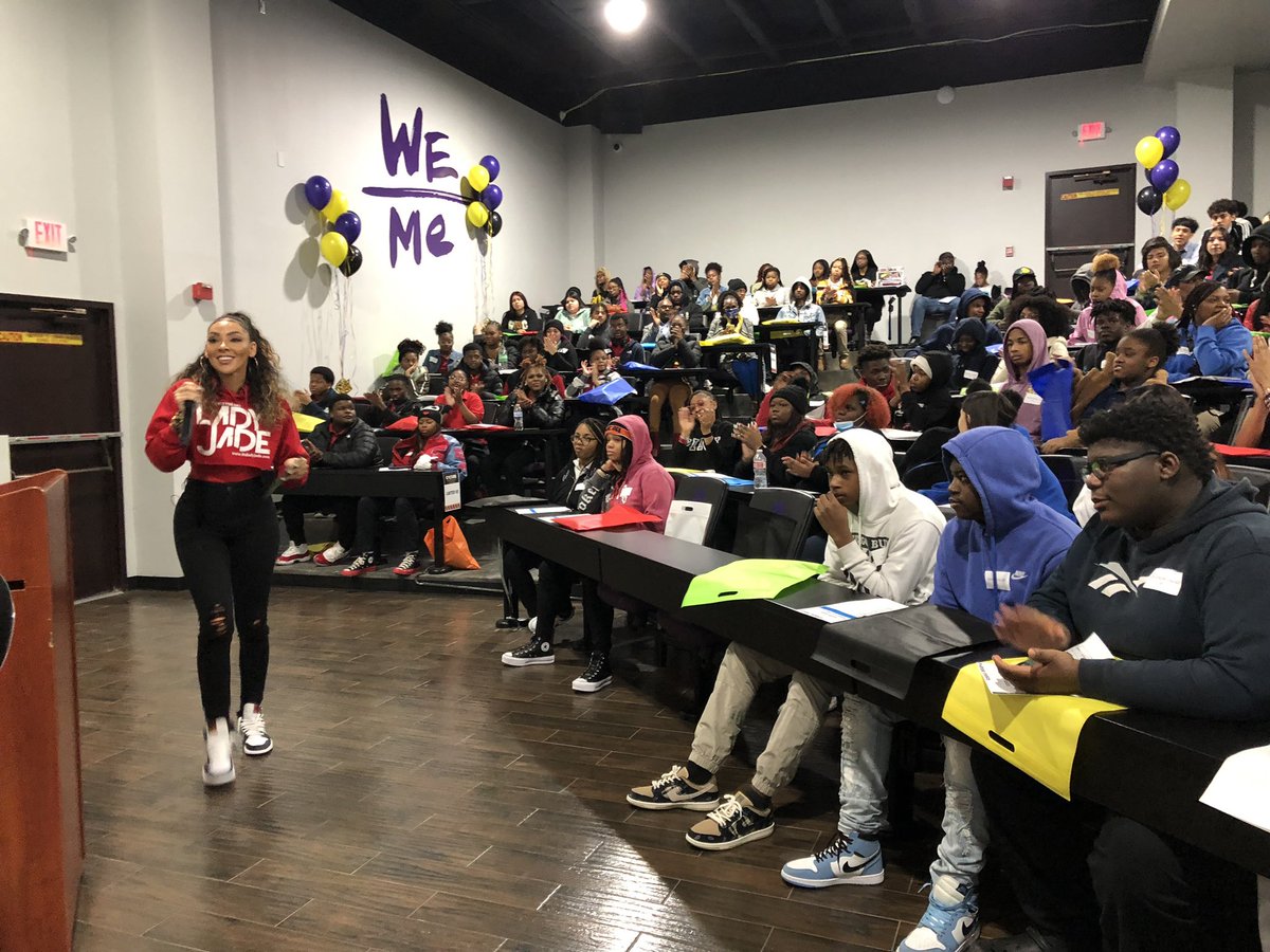 dallasschools's tweet photo. African American studies students participating in “Do It for the Culture,” a panel and book talk with notable Black authors that address social justice issues impacting the Black community in Dallas. 
#FutureLeaders https://t.co/VvQaAzHtZd