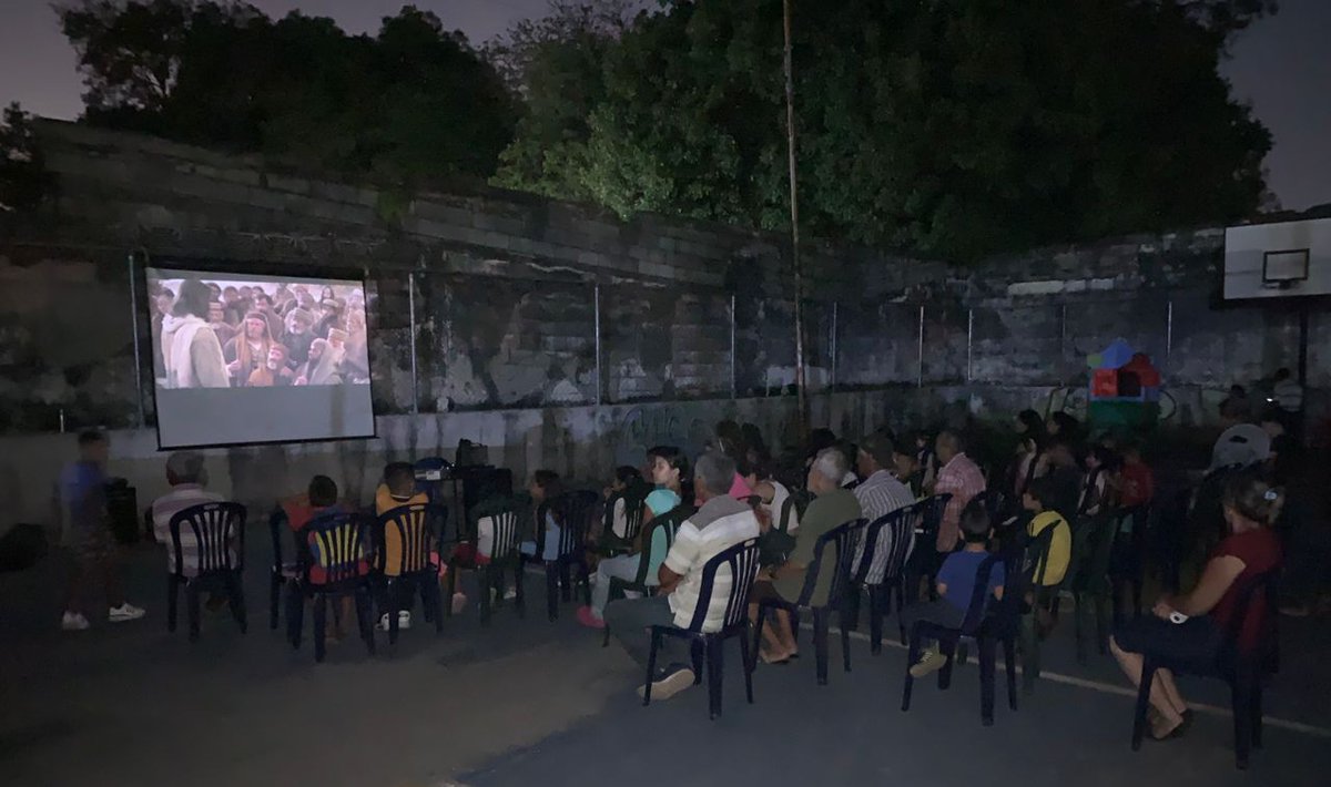 nations4him's tweet photo. God bless Aguinaldo Ferreira in Brazil as last night he showed the Jesus Film to 82 people and 29 recieved the Lord as their Savior. @ken_pledger https://t.co/ApzWsWNRac