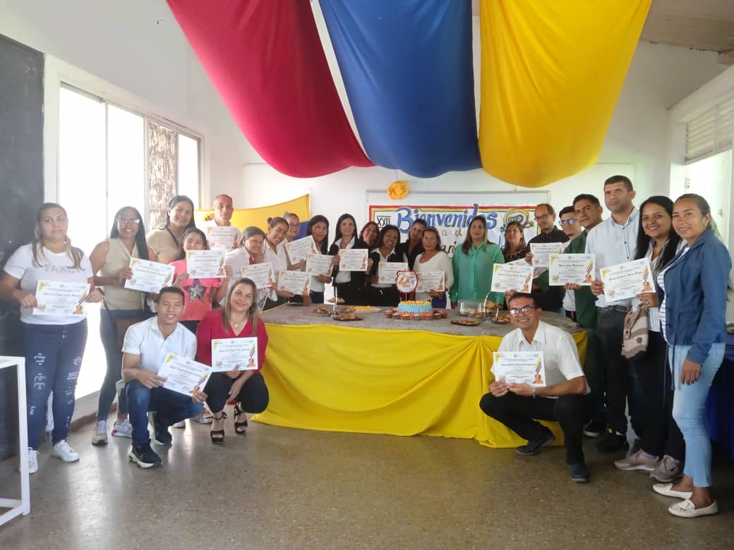 jhonbrat's tweet photo. En la celebración del Vigésimo Segundo Aniversario de FUNDABIT MONAGAS, llevando las TIC a nuestros estudiantes en pro de una Educación Integral. https://t.co/l7fYGoL0dX