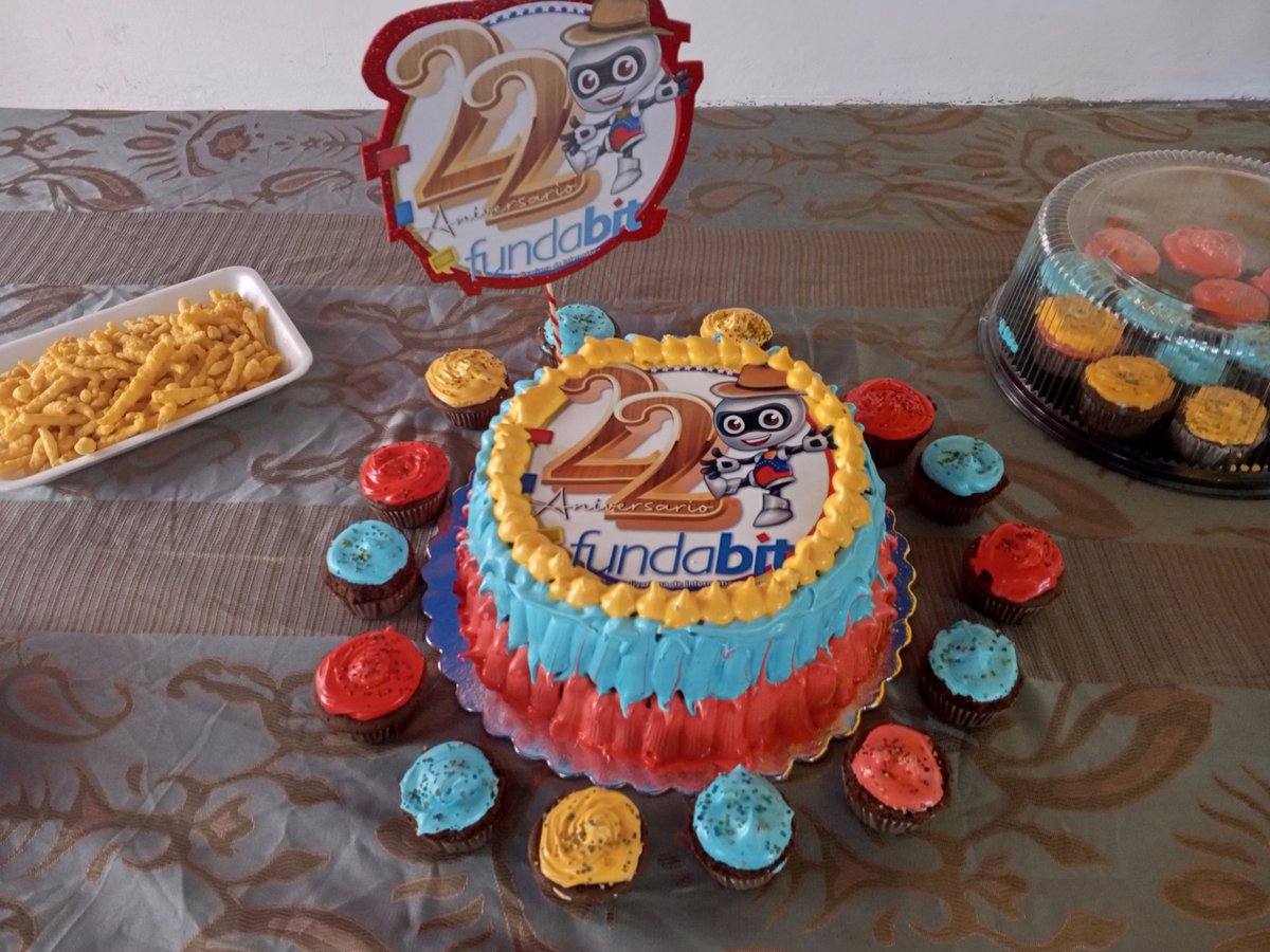 jhonbrat's tweet photo. En la celebración del Vigésimo Segundo Aniversario de FUNDABIT MONAGAS, llevando las TIC a nuestros estudiantes en pro de una Educación Integral. https://t.co/l7fYGoL0dX