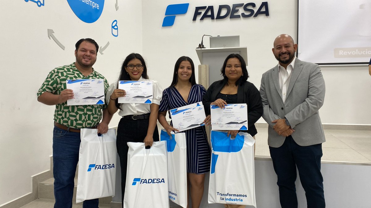 fadesa_empaques's tweet photo. En conjunto con I3LAB, Centro de Emprendimiento e Innovación de la @espol, llevamos a cabo el desafío de Innovación Dream Cans. Gracias a este reto, impulsamos la creatividad de los estudiantes a través del desarrollo de nuevos empaques promocionales metálicos.
#Fadesa #empaques https://t.co/4kGNu6E98R