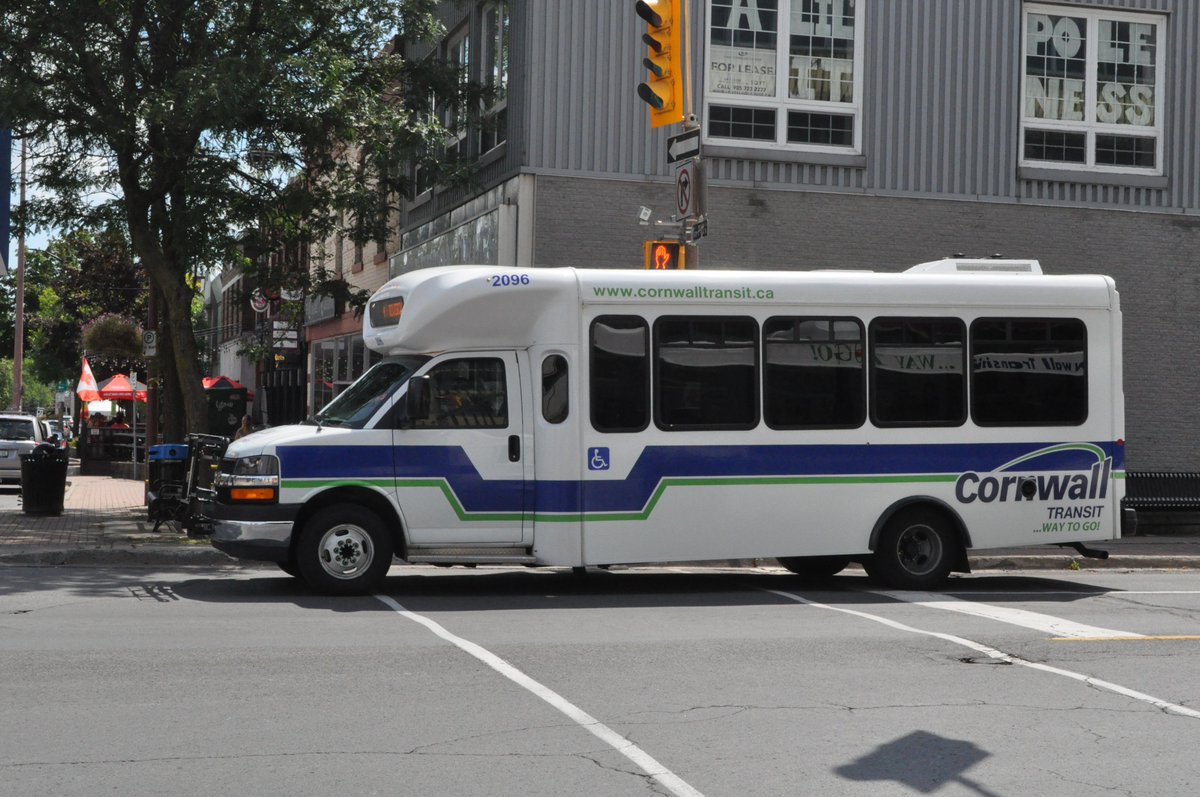 Please be advised that there will be no bus service on today. Our offices will also be closed for the day.

Veuillez noter qu'il n'y aura pas de service de bus aujourd'hui. Nos bureaux seront également fermés pour la journée.