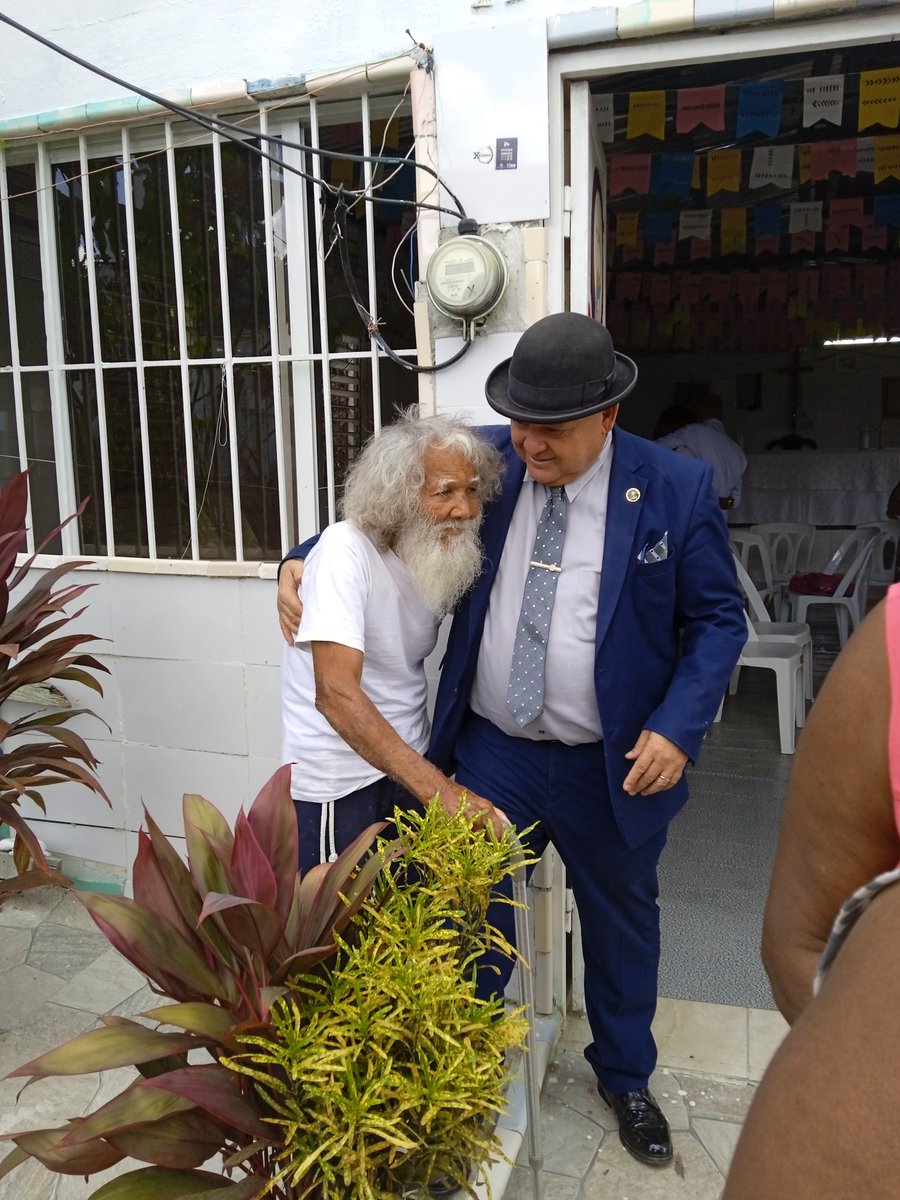 VamosPVN's tweet photo. #ElHombreDelPueblo  Juramenta nuevos integrantes en el sector de los Alcarrizos SDO. Estamos decididos a generar los cambios que nuestra Republica Dominicana Requiere. Te sumas? #VamosPVN https://t.co/4fudUTPF50