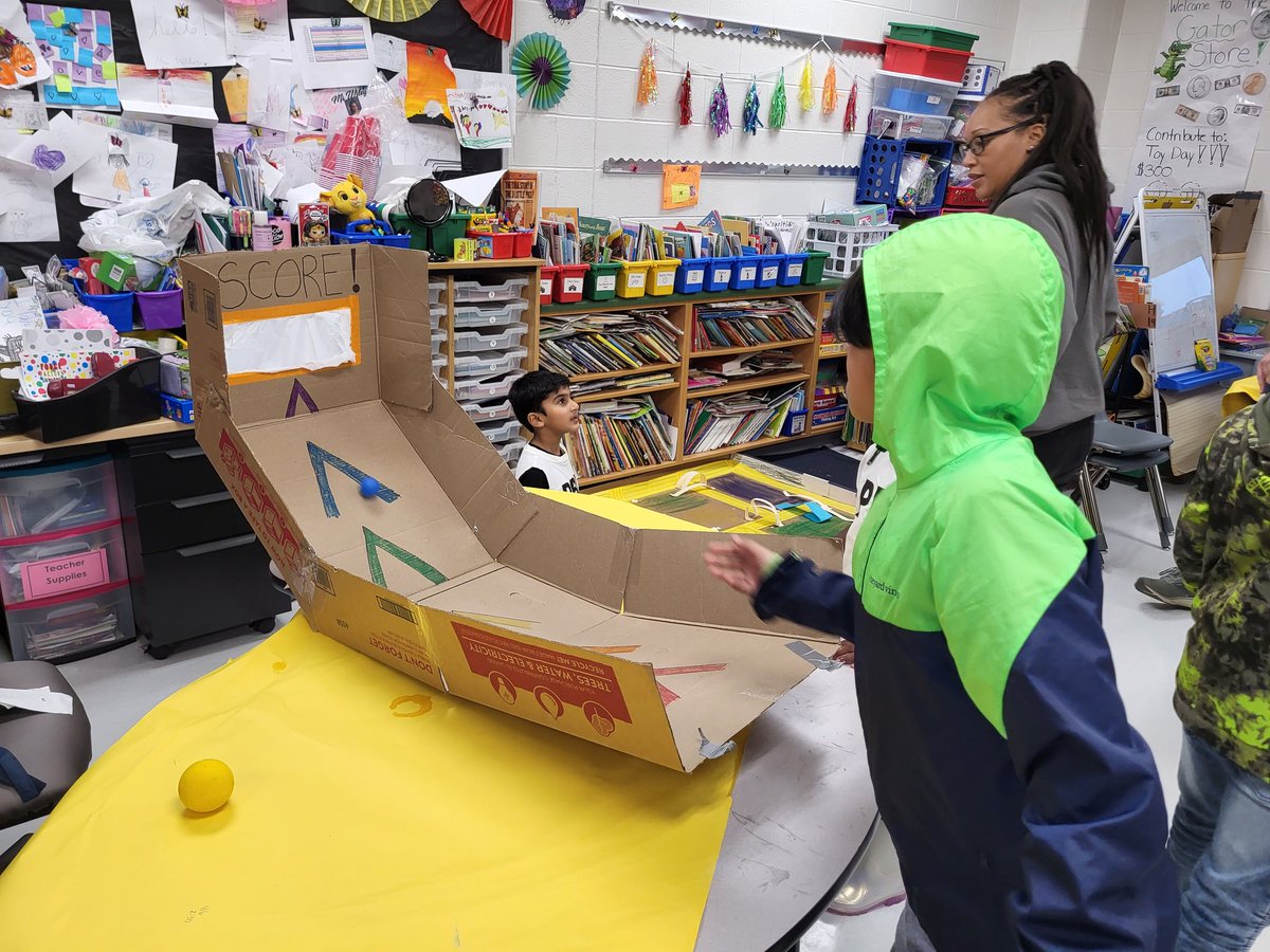 MsWolken's tweet photo. Shoutout to @MsWileyGPES 's awesome 1st graders for creating an amazing arcade! Our class loved getting to play all of the cool games while learning about force and motion #GoGPEGators https://t.co/ovzy34xkoP
