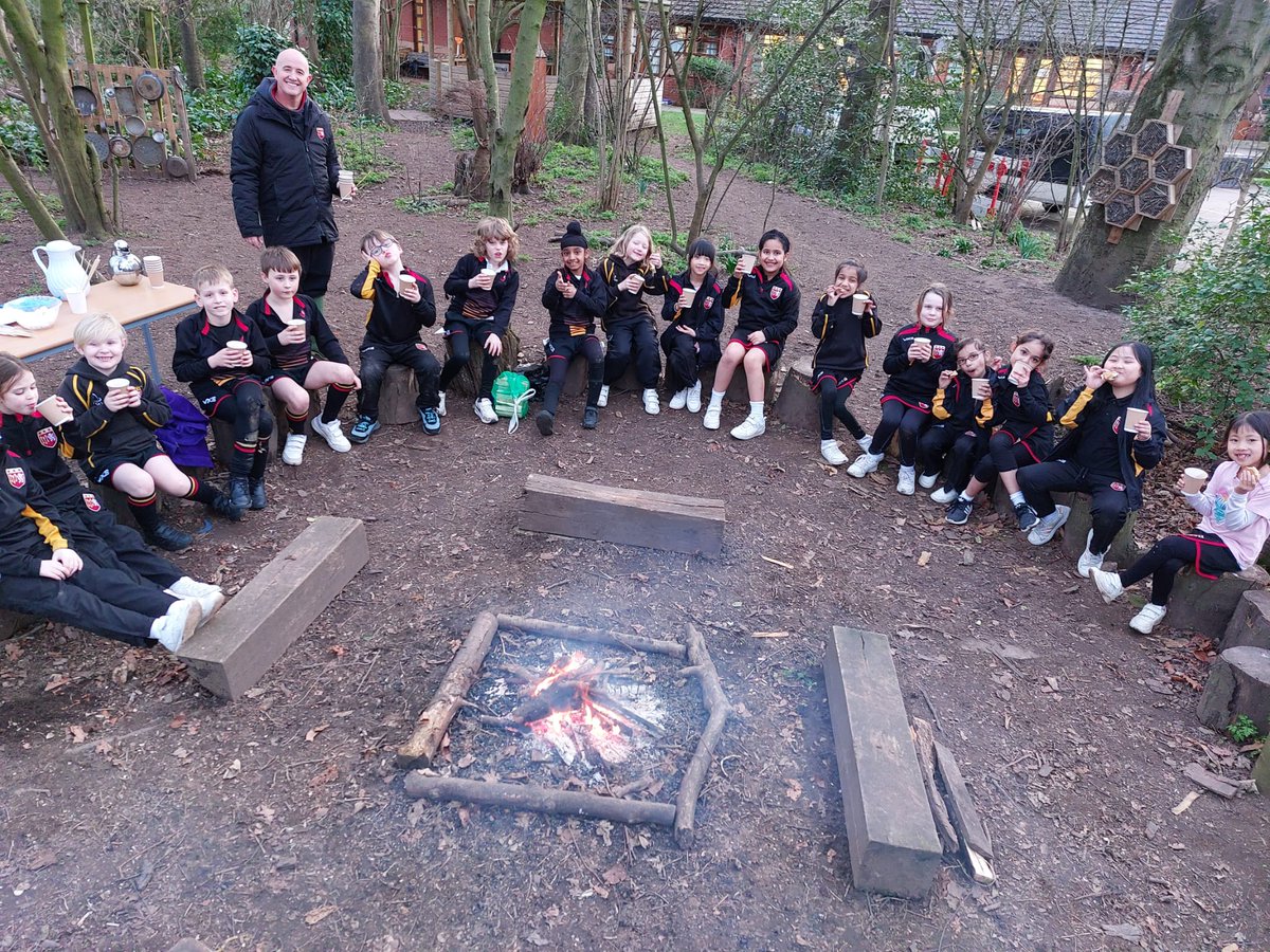 BablakeJunior's tweet photo. Fire, smores and exploring the galaxy, Year 3 are now drifting off to sleep...#developingindependence #firstsleepover #community #bablakejuniorschool https://t.co/7oOwwauCVJ
