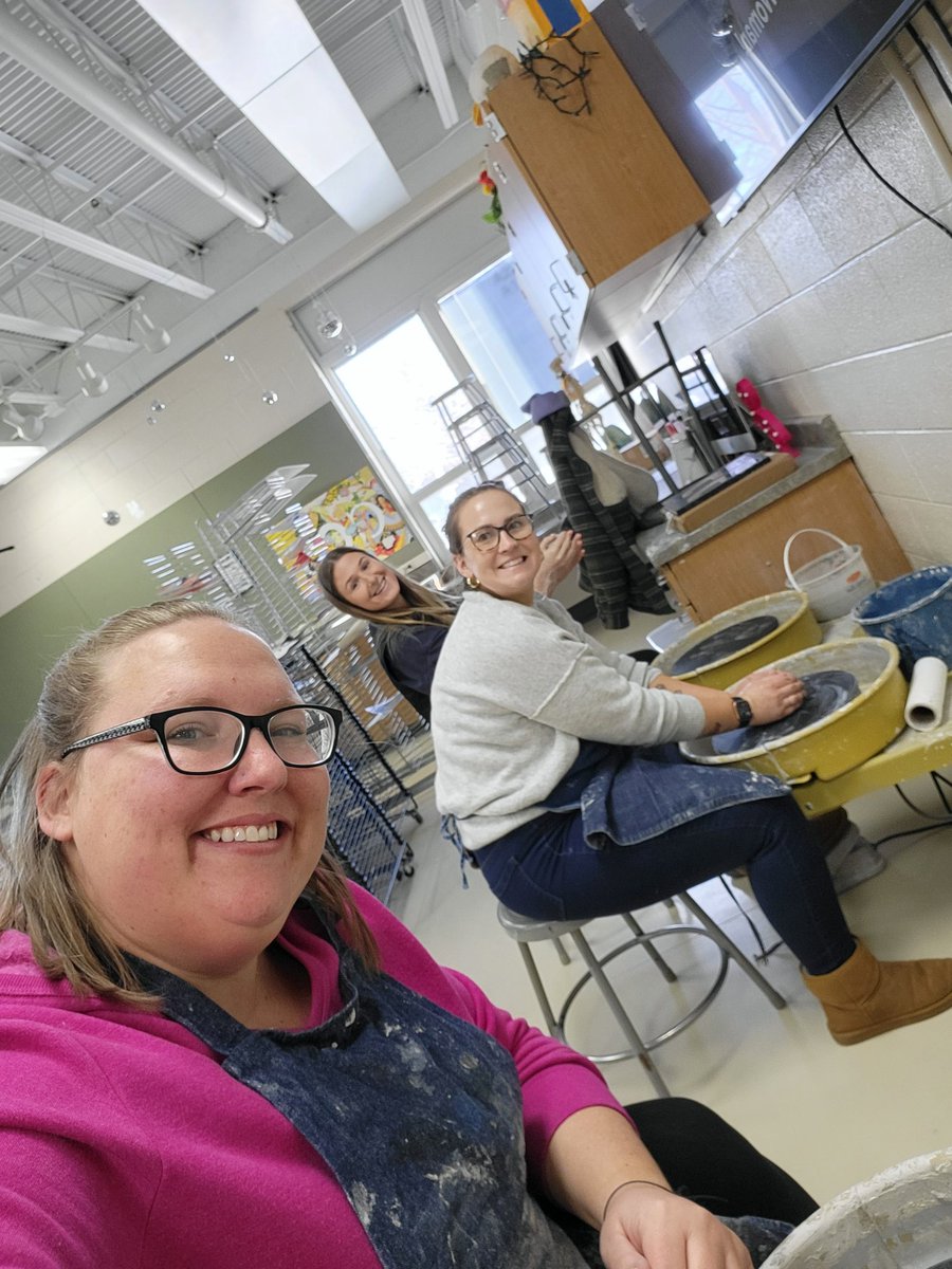 tkane627's tweet photo. Thank you to the awesome Reedsville Art teachers for making a group of struggling artists feel successful with clay today 🤣 #reedsvillesd https://t.co/QhjXZJr6OU