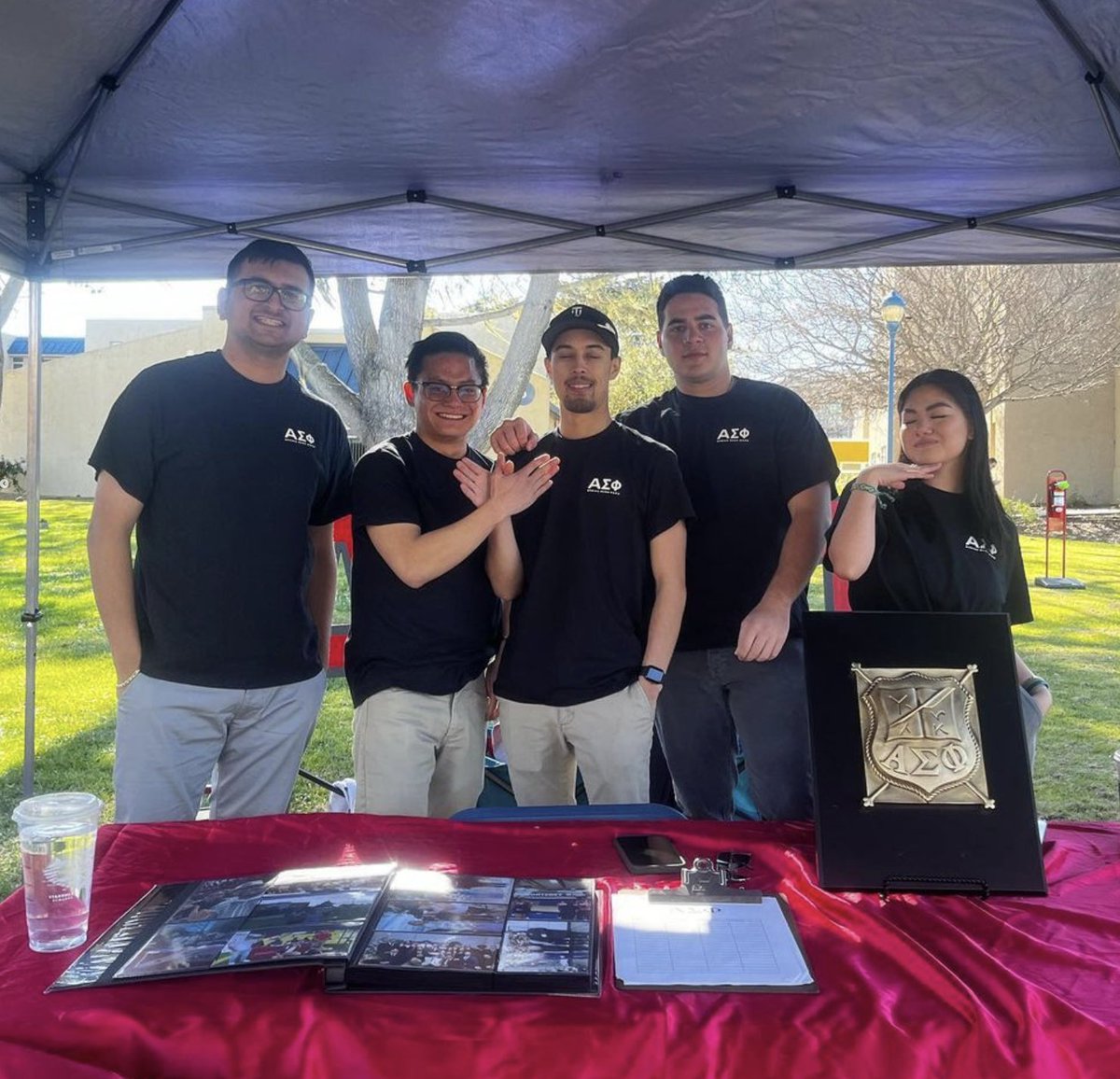 alphasigs's tweet photo. To Better the World through Better Men!
#AlphaSig #rushalphasig #TBTM https://t.co/lv7QecXzUI