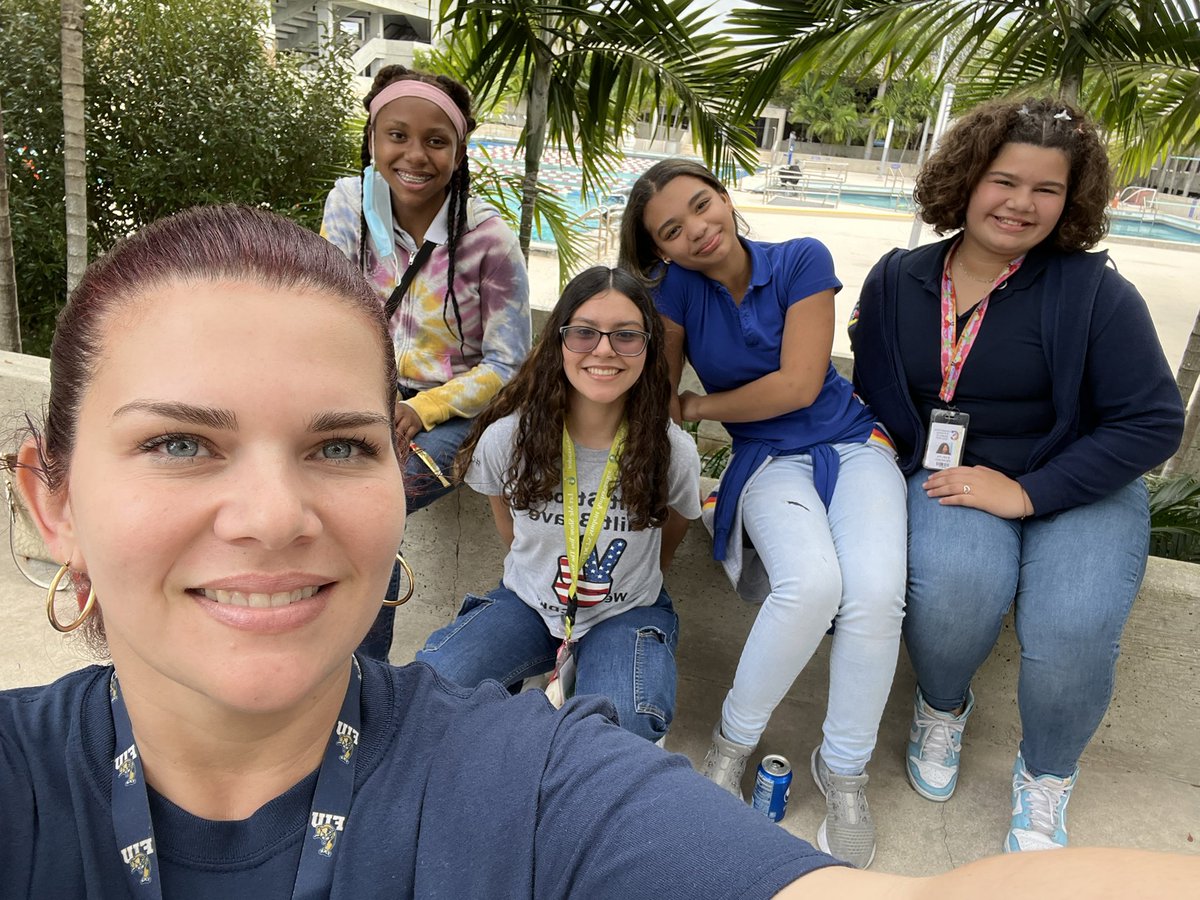 raquel4782's tweet photo. Had a great time at @MATHCOUNTS competition with these mathematicians! @CampbellDriveK8 https://t.co/1HykN5uPL4