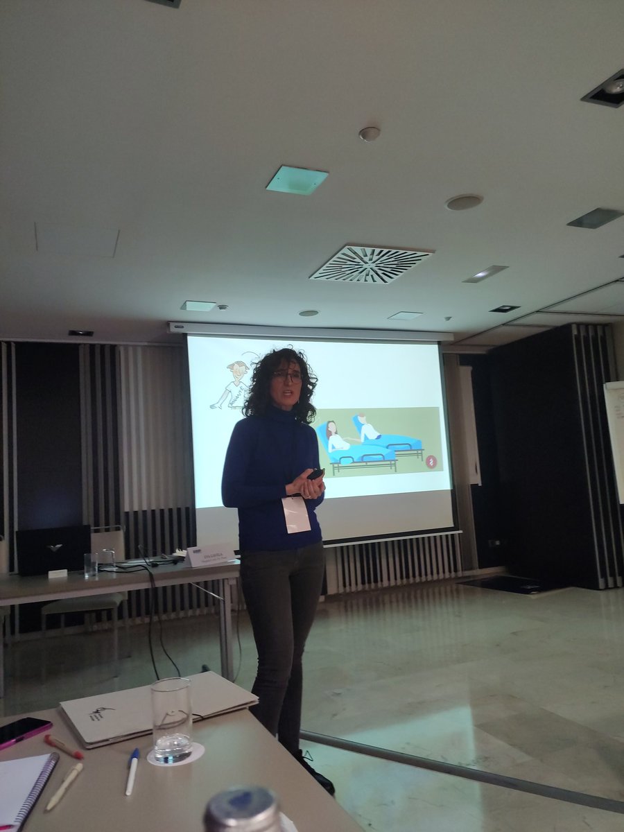 MontesaMaria's tweet photo. Excelente explicación del proceso de donación y trasplante @gavela_eva en el curso de trasplante de donante vivo. 
Con las ideas más claras! 👏👏
@SETrasplante @SENefrologia @ONT_esp https://t.co/9JeSSNJfy3