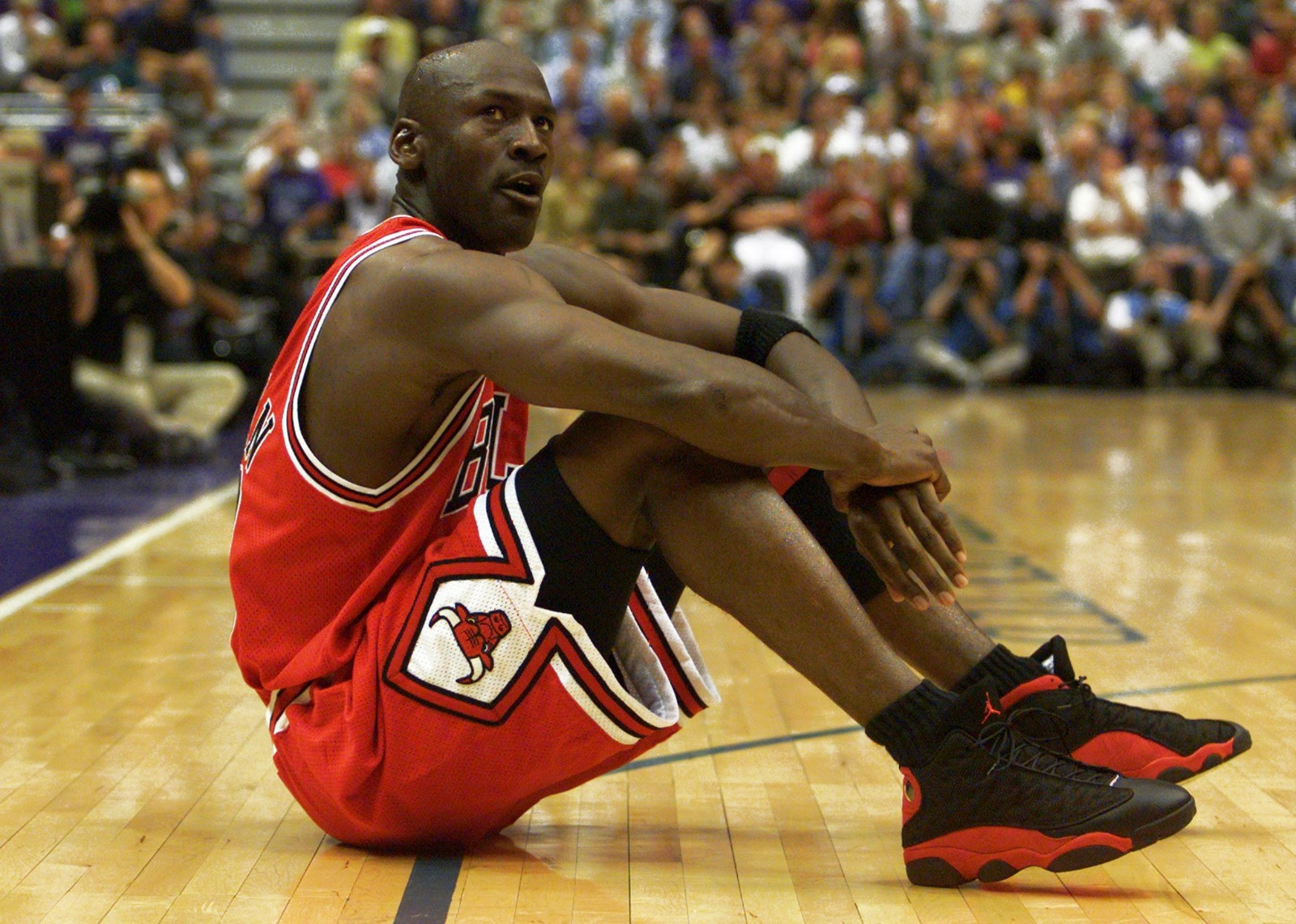 Relevo on Twitter: Michael Jordan se convirtió en un icono tanto dentro como fuera de la cancha. De hecho en los 90 se acuñó la famosa frase de 'Be like Mike'