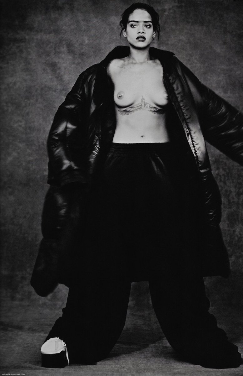 james_joint1's tweet photo. Did y’all know this picture? Bc for me this is the first time seeing it. #Rihanna #RihannaAnti #ANTI #ANTIalbum #RihannaNavy @rihanna https://t.co/ZQJmR6EJPh