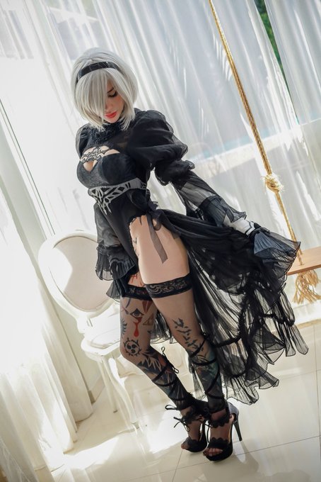 Would you marry me in a black dress? 🖤 https://t.co/jzfE5QvK8b<a href="/tag/theotakubox"class="tags"><span>#theotakubox</span></a>