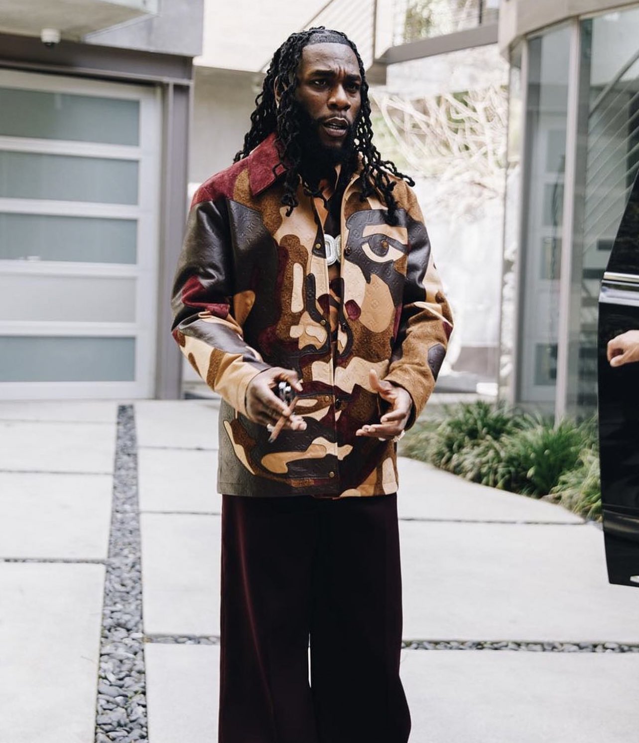 Outlander Magazine on X: Spotted: Burna Boy in Louis Vuitton by