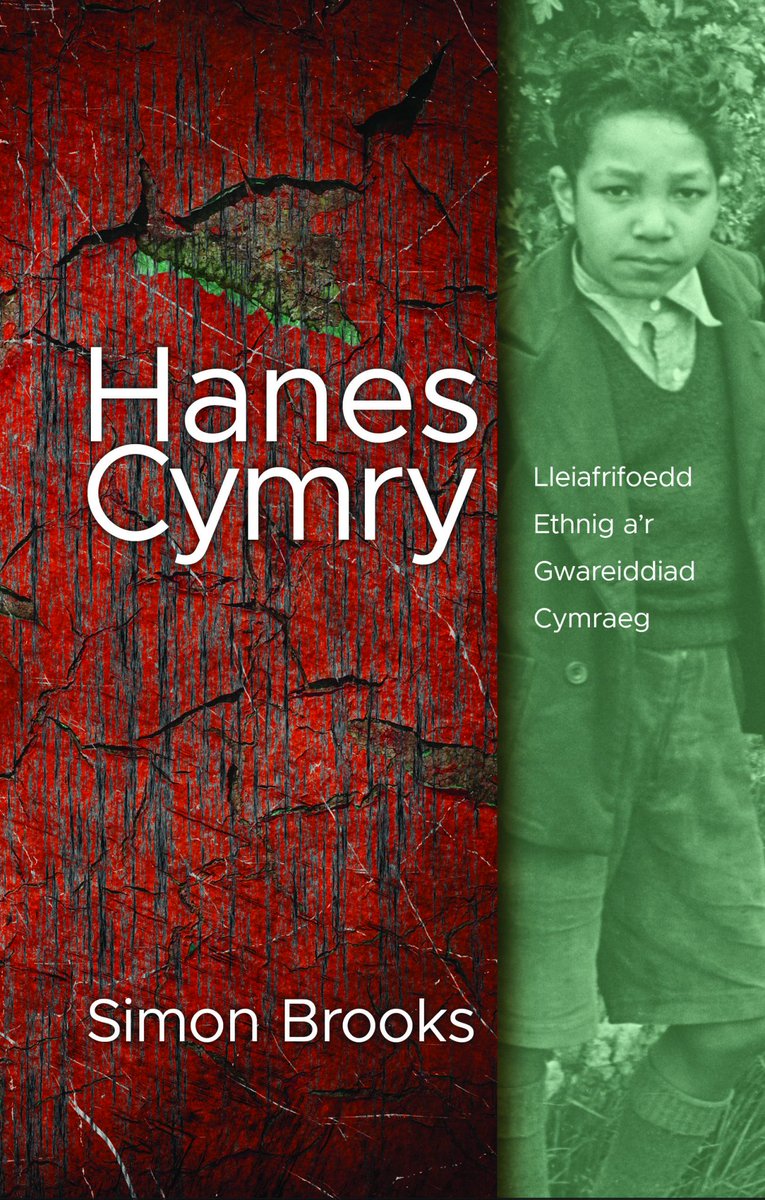 THJ1961's tweet photo. #SimonBrooks ar ei ore heno @cylchllyfryddol! Gan ddechrau gyda'i gyfrol Hanes Cymry ein harwain mewn sgwrs ddadlennol ac weithiau bryfoclyd ar ‘Lleiafrifoedd mewn llenyddiaeth Gymraeg a llenyddiaeth Gymraeg gan leiafrifoedd’. Trafodaeth fewnweledol am amlethnigrwydd yng Nghymru. https://t.co/h9ZAWohCZg