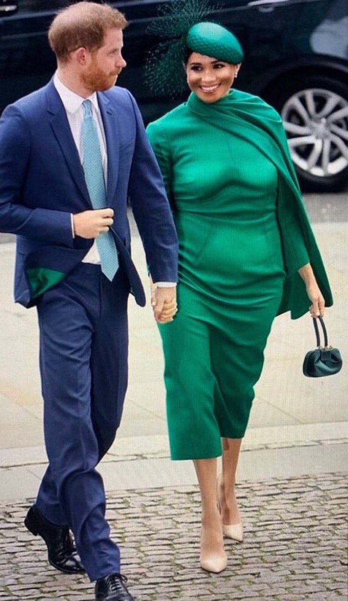 JonJBurrows's tweet image. Those two no talent grifters #MeghanAndHarry deserve every bit of this on target ridicule. #Megxit #WeWantOurPrivacy #DouchessMeghan #PrinceFredo #DumbPrinceandStupidWife #MeghanAndHarryAreFinished #HarryAndMeghanAreFinished #Spare #MeghanMarkIe #PrinceHarry #WorldWidePrivacyTour