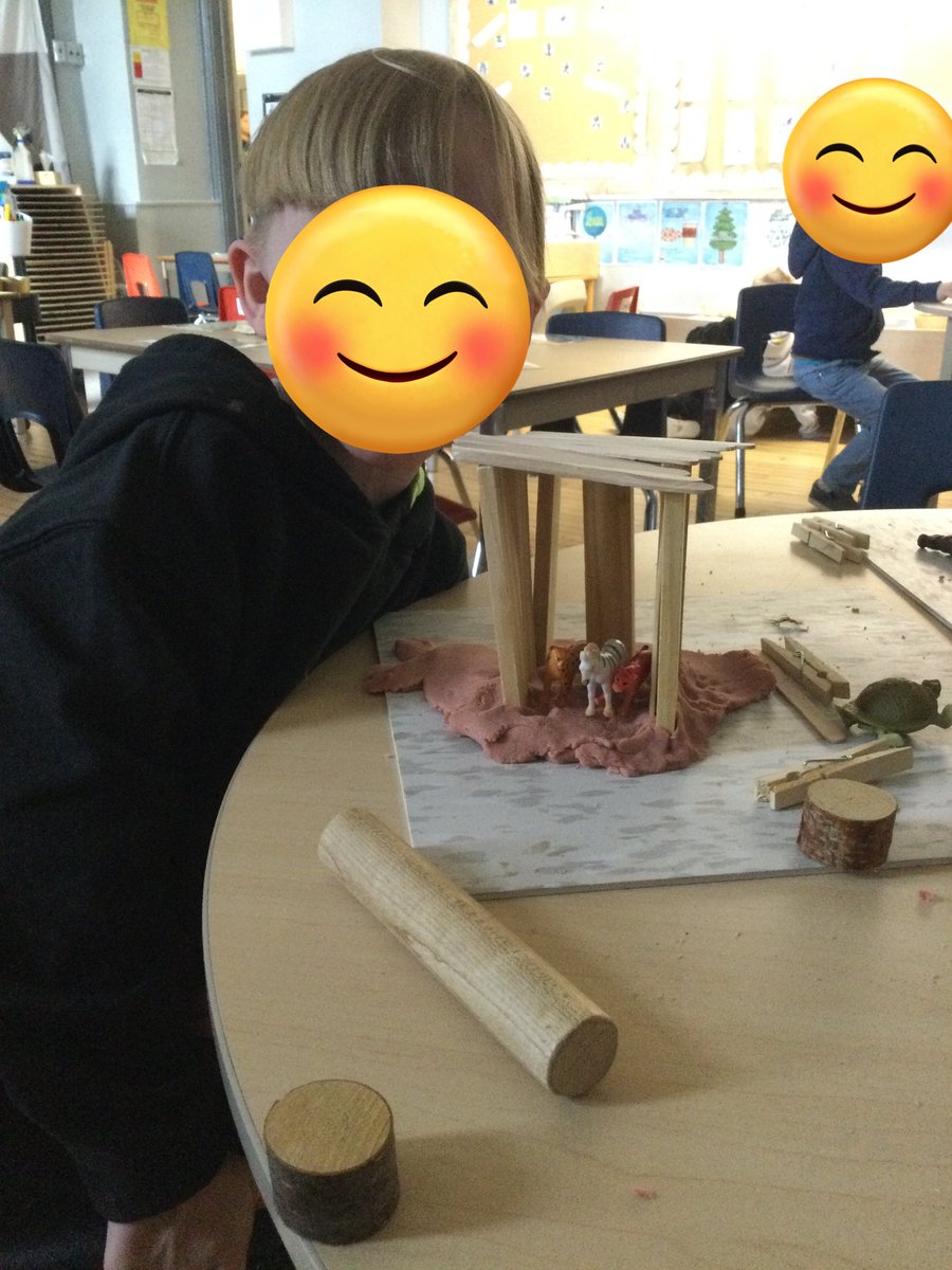 christinenbere's tweet photo. Some of what we’ve been up to - Zoo Animals inquiry happening in our FDK class lately! Lots of wonders, connecting to prior knowledge and discussing our new learning! @EalingSchool @TVDSBKinder #inquiry #problemsolvingandinnovating https://t.co/GqJtawRHlV