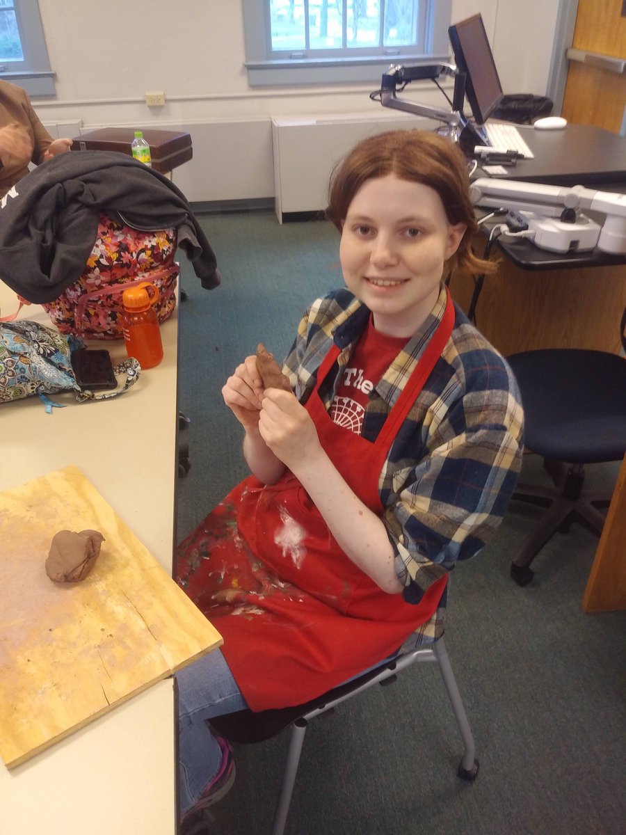 MU_HistoryDept's tweet photo. Clay lab today! Students in #experimentalarchaeology started by making pinch pots and then played with the clay to make whatever they wanted. In April, we will pit fire the pottery and then we will find out who did and who did not get all the air bubbles out the clay. @MoravianU https://t.co/vXXRTgAoXG
