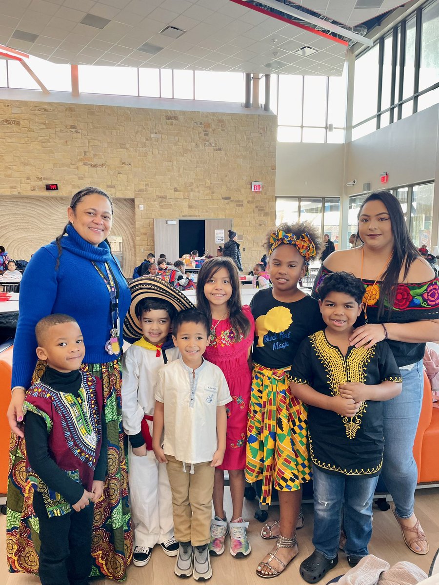 melcapuchina's tweet photo. So much fun representing and celebrating each otherโs culture ๐๐งก @HumbleISD_ACE #UnityIsPowerful #UnitedAsOne #ihaveadream #MLK #BlackHistoryMonth #NoPlaceForHate https://t.co/a5NbEUXk1b