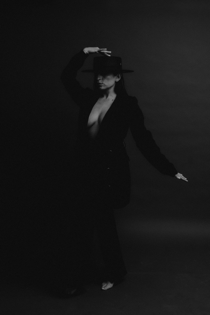 blackndswhite's tweet photo. 🖤🍊🍊 https://t.co/pfcMapEzYJ