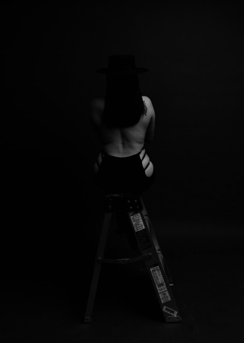 blackndswhite's tweet photo. 🖤 https://t.co/Kky1tX3bLM