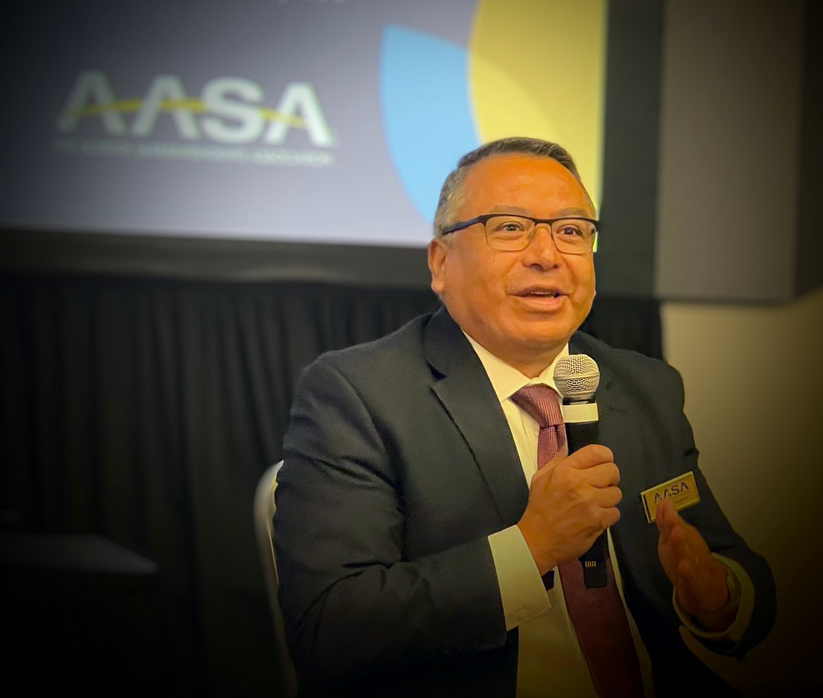 Inspired by Oregon colleague and 2020 National Superintendent of the year, Dr. Gustavo Balderas. He spoke on the main stage today at AASA about leading with students at the center, leading with values and purpose, and leading with courage. #Coasleaders #oala #alas #AASA2023