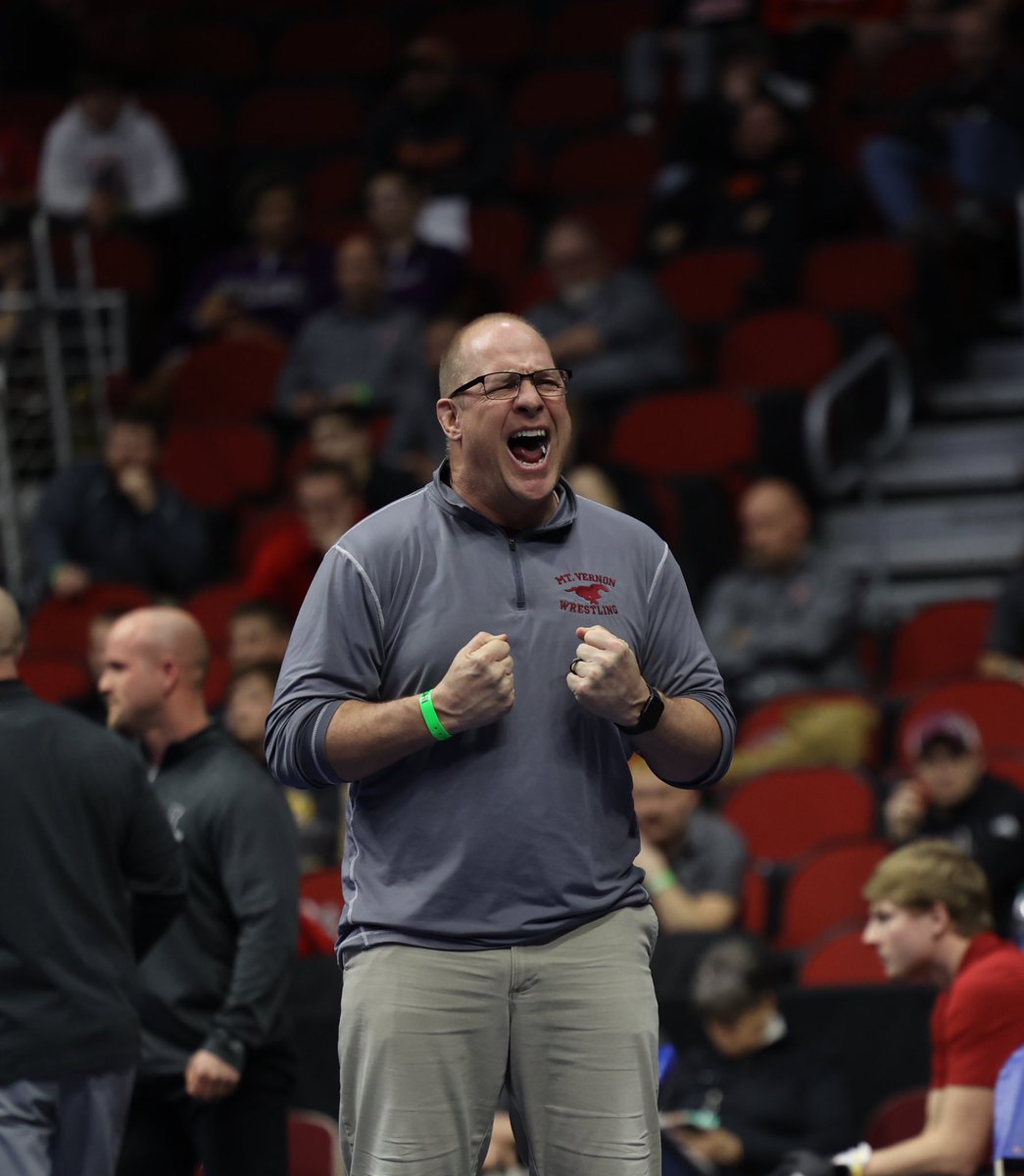 The Mustang Moon tweet media