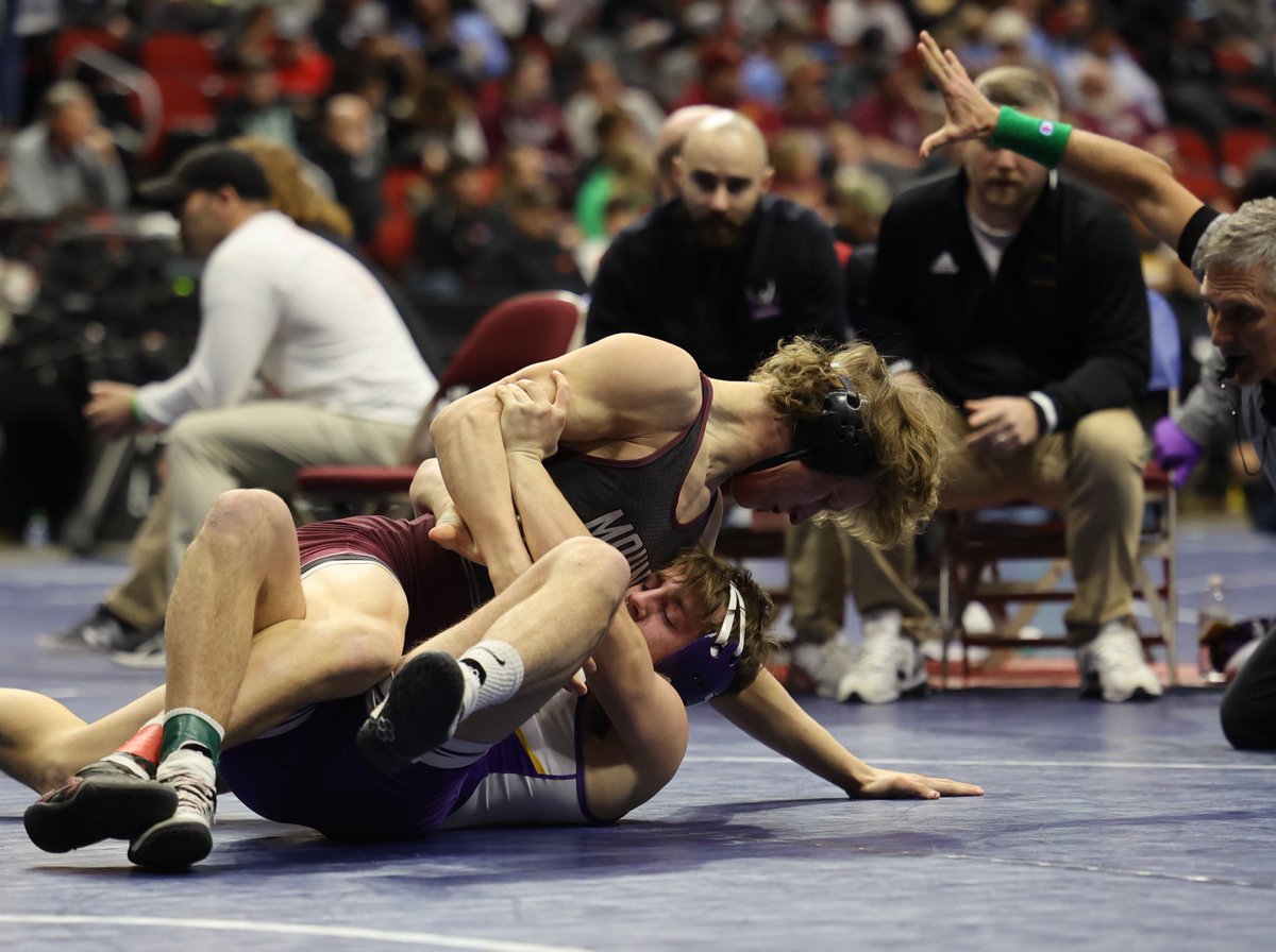 The Mustang Moon tweet media