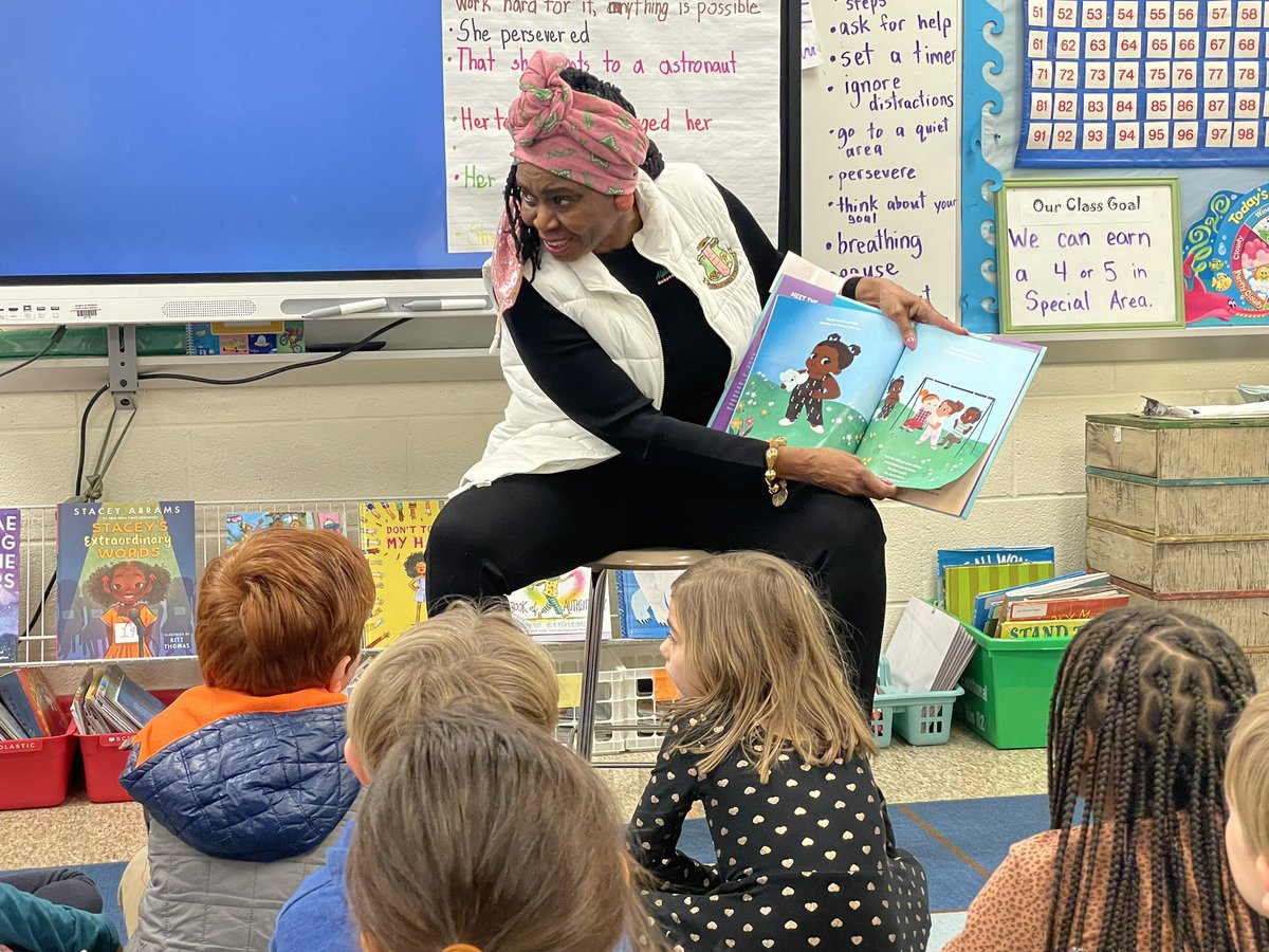 Today was our annual African American Read-in. Such a wonderful experience for students and staff. Thank you to our beautiful guests! <a href="/Elvira330/">Elvira</a> <a href="/BLOOM_AP_/">Amy Wright</a> <a href="/inbloomlibrary/">Bloom Elementary Library</a>