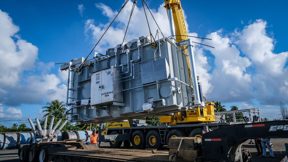 lumaenergypr's tweet photo. PROGRESO PARA TRUJILLO ALTO: Como parte de nuestra Iniciativa de Modernización de Subestaciones para construir la red eléctrica de la próxima generación en Puerto Rico, nuestras brigadas entregaron equipos nuevos en la subestación Conquistador esta semana.
#ProgresoDeLUMA https://t.co/hzJKRMIgrc