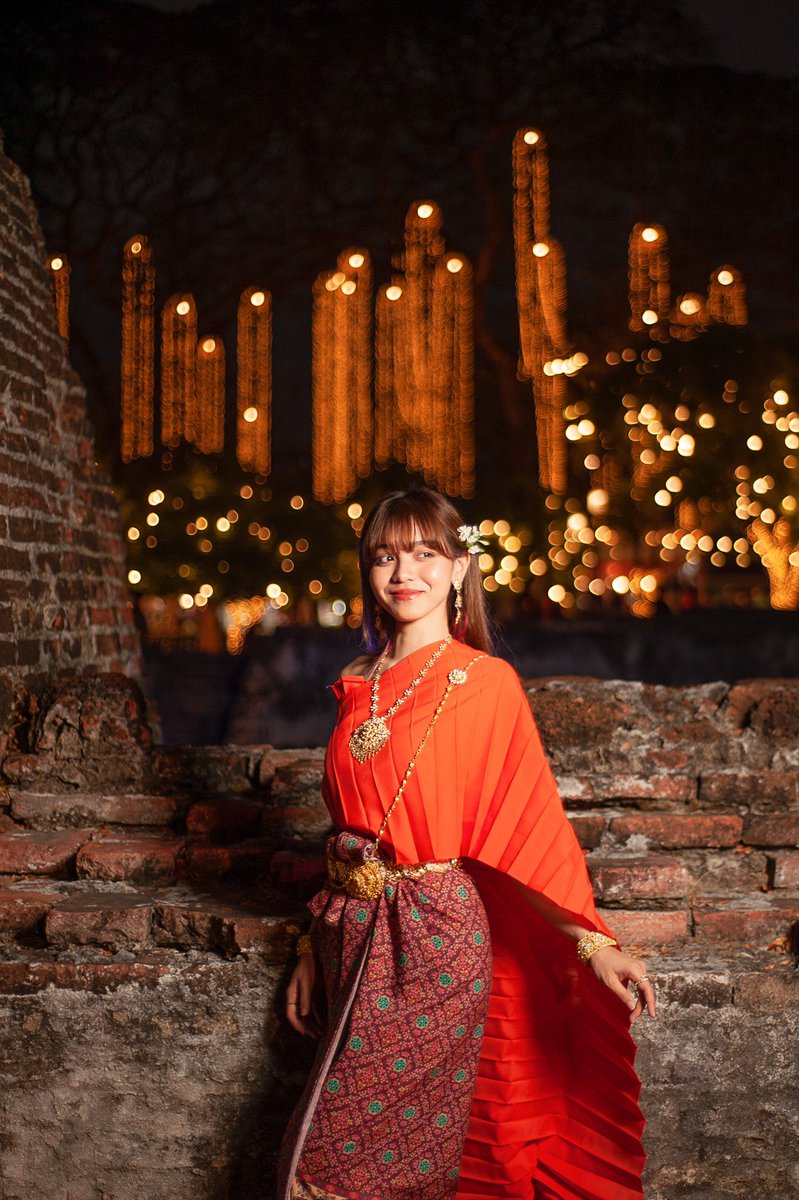 nadiafarafia's tweet photo. “ แม่การะเกด เวอร์ชั่นเกาหลี… “🤣

ชุดไทย อยุธยา￼ 
Like หน่อย like ตก 🥺

Cr: Wutthikorn Nakkaew 🇹🇭 / เดี๋ยวมาทั้ง set
#Lopburi #Thailand #NeuronTheseries #Model 🎬🎥 https://t.co/cXiLWgU4Zp