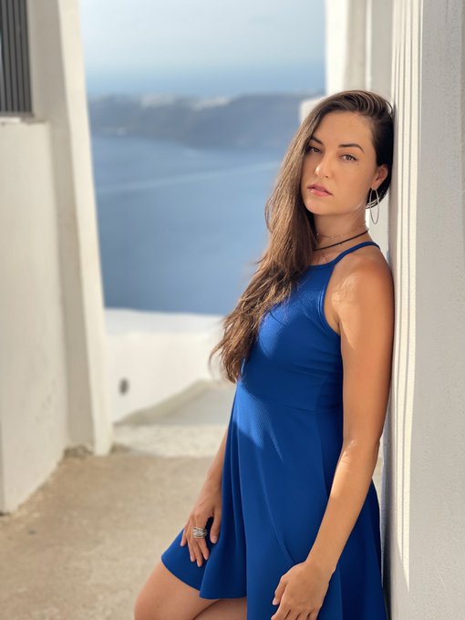 My new website is finally here 🧿 Thank you to my team for pushing me to do this &amp; DevguruLA for making<a href="/tag/sashagrey"class="tags"><span>#sashagrey</span></a><a href="/tag/twitchstreamer"class="tags"><span>#twitchstreamer</span></a>