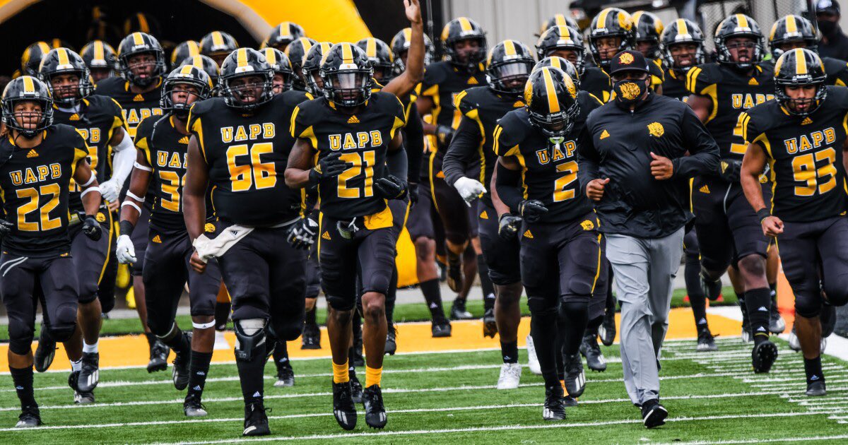 #AGTG I’m beyond blessed to announce that I’ve received my first offer from The University of Arkansas at Pine Bluff 🟡⚫️🦁 #RestoreThePride #GodGifted @CoachAHampton @bulldogs_wh