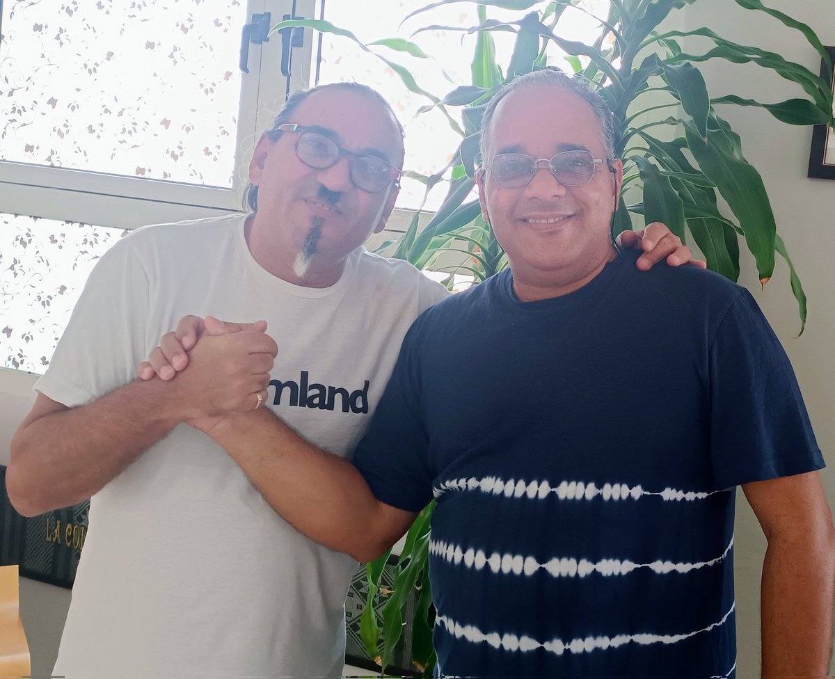 Cocinando música con mi hermano Horacio 'El Negro ' Hernández. Pronto sabrán.
#horacioelnegrohernandez
#orlandomaracavalle
#musicacubana
#jazzcubano