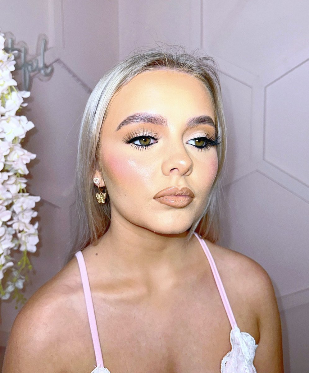 Snatched glam 🫶🏼