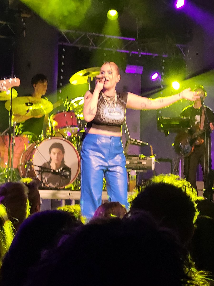 TACOM1's tweet photo. Nou zeg wat een fantastisch concert van Rox in #maassilo #rotown https://t.co/nkn14OKbIS