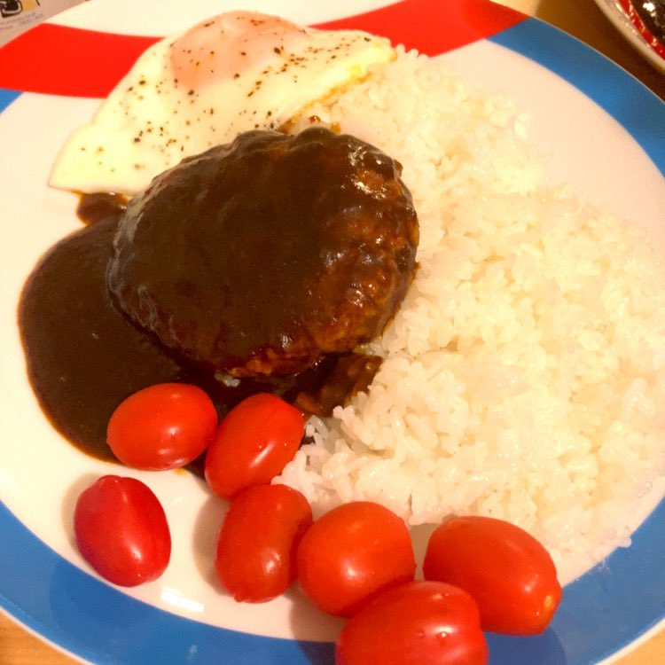 k_tph's tweet photo. じすい風茹でるだけハンバーグ https://t.co/WMblOA26ey