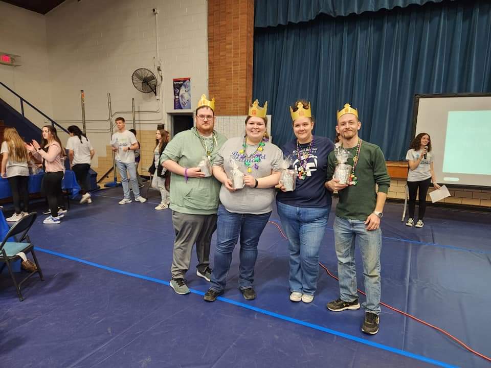 MsFlam33's tweet photo. 1st place!  #champions https://t.co/0gWRREx1ME