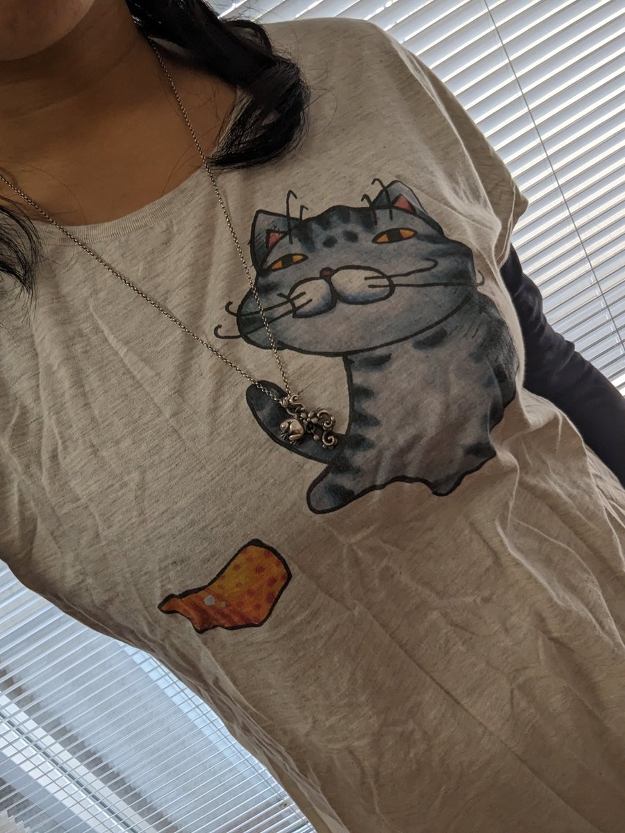 marotarou's tweet photo. 皿はもってかないけど、おおよそフル装備ヽ(=´▽`=)ﾉ夏Tシャツ久しぶりにだしたらシワシワwごめんwwww
夜はバーに行くので夜は夜とて着替えるけど、久しぶりのフル装備www
行くぜ鬱子ーーー！オーヽ(=´▽`=)ﾉ https://t.co/5BW6XsSLGq