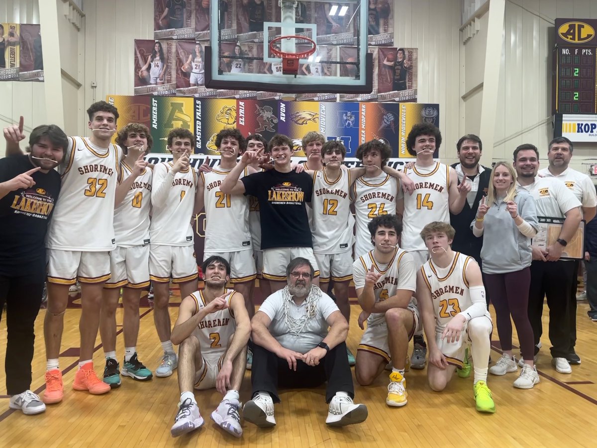 Congratulations to the 2022-2023 Avon Lake Shoremen basketball team on finishing the regular season 19-3 and winning the SWC Championship. #AvonLakeProud
