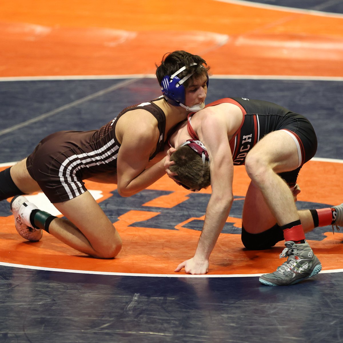 jesse_body's tweet photo. On to the finals for @HamitiJake ! @JCAwrestling https://t.co/iXQgKXnXkQ